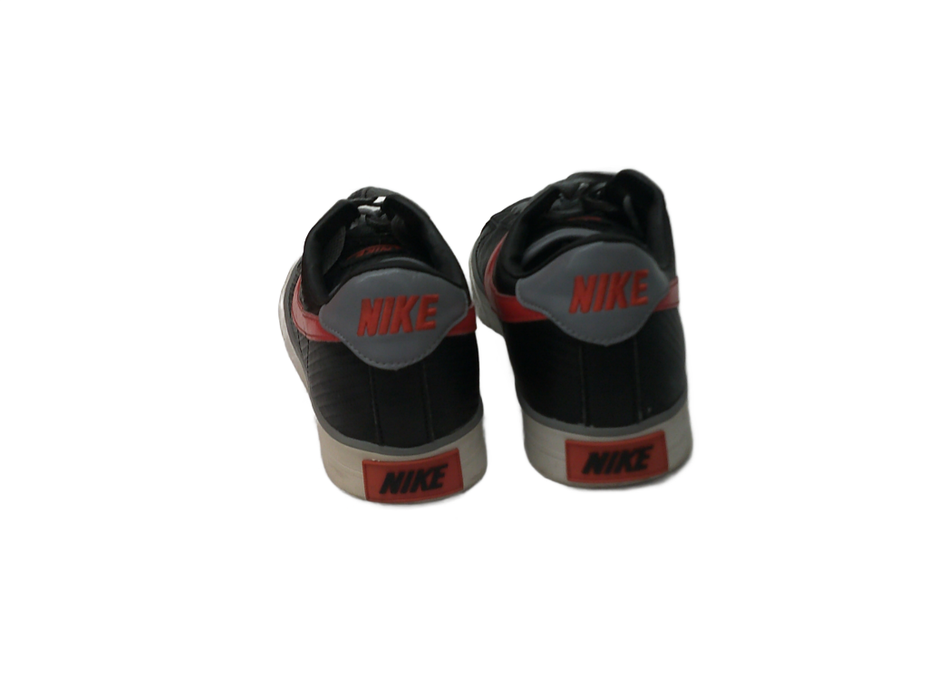 Nike Sweet Classic Leather "Bred" Sneakers | Size 7