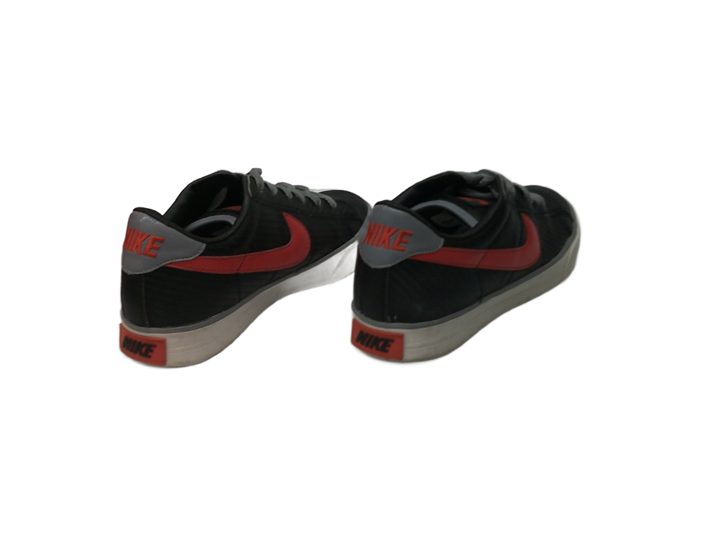 Nike Sweet Classic Leather "Bred" Sneakers | Size 7