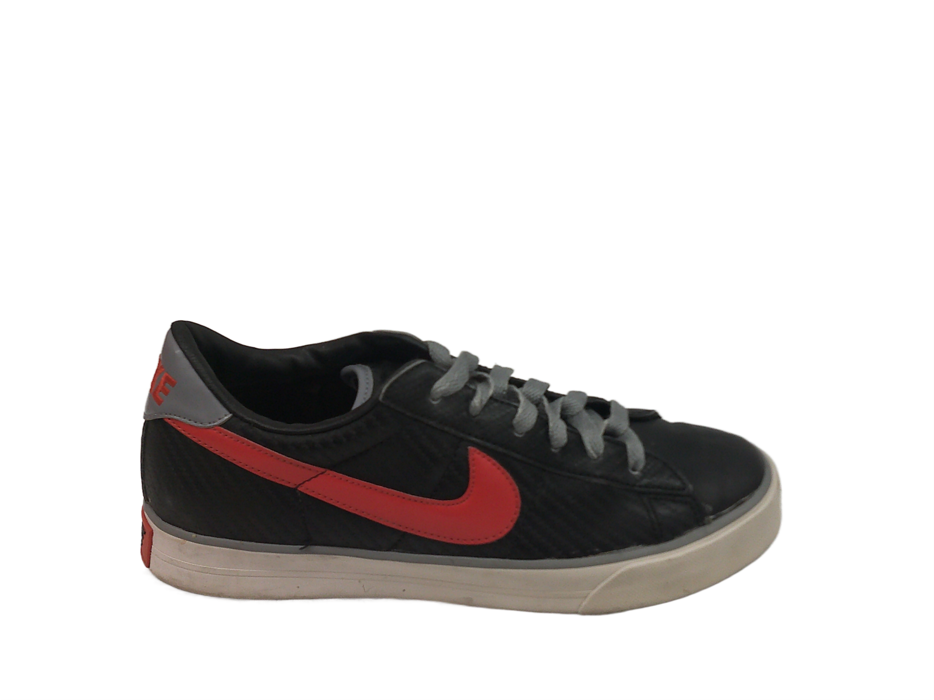 Nike Sweet Classic Leather "Bred" Sneakers | Size 7