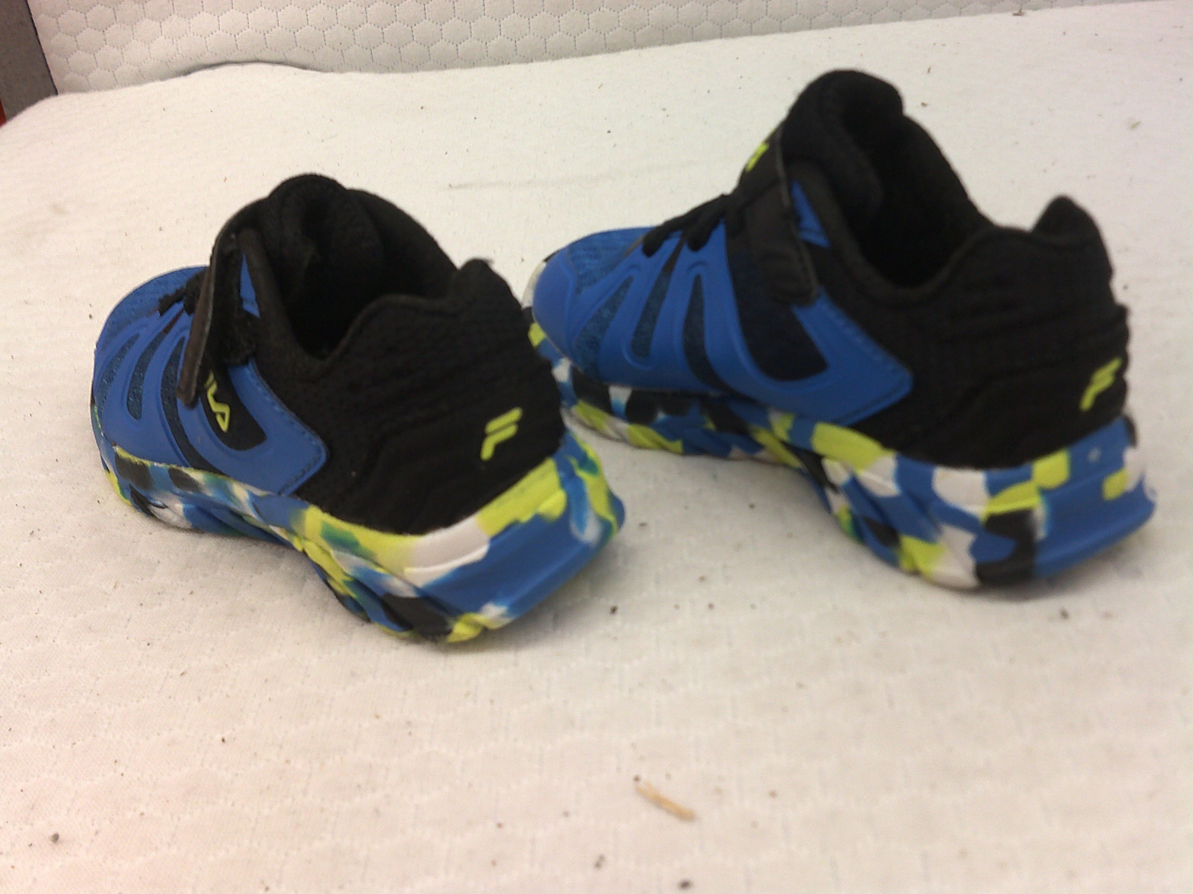 Fila Cryptonic 6 Strap kids' running shoe | Size 7