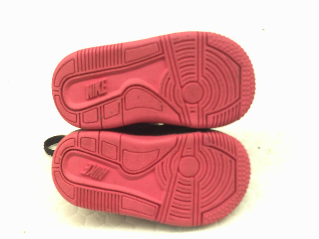 Nike Delta Force low-top toddler sneakers | Size 3C