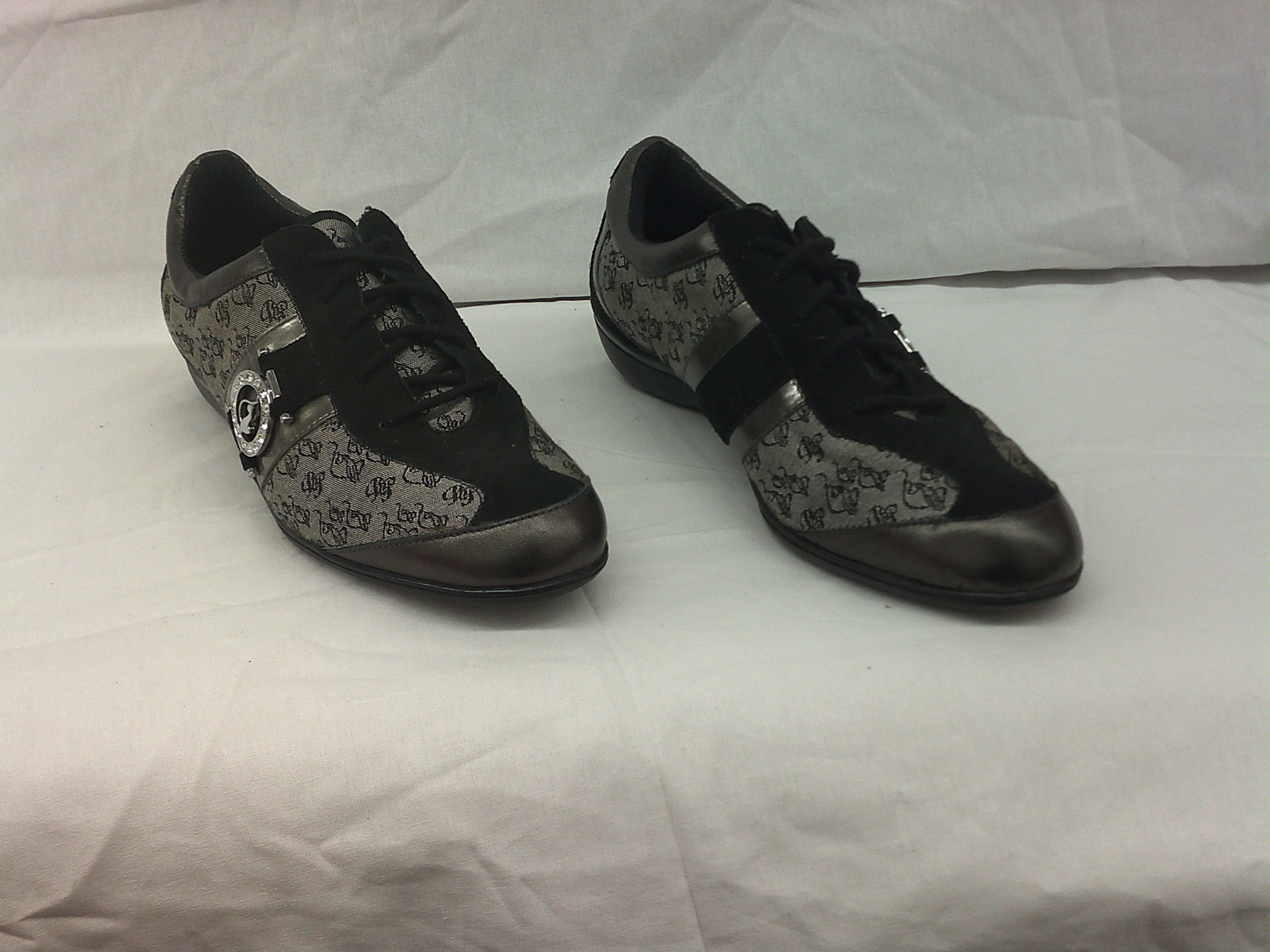 Baby Phat "Shangrila" women's fashion sneaker | Size 7.5