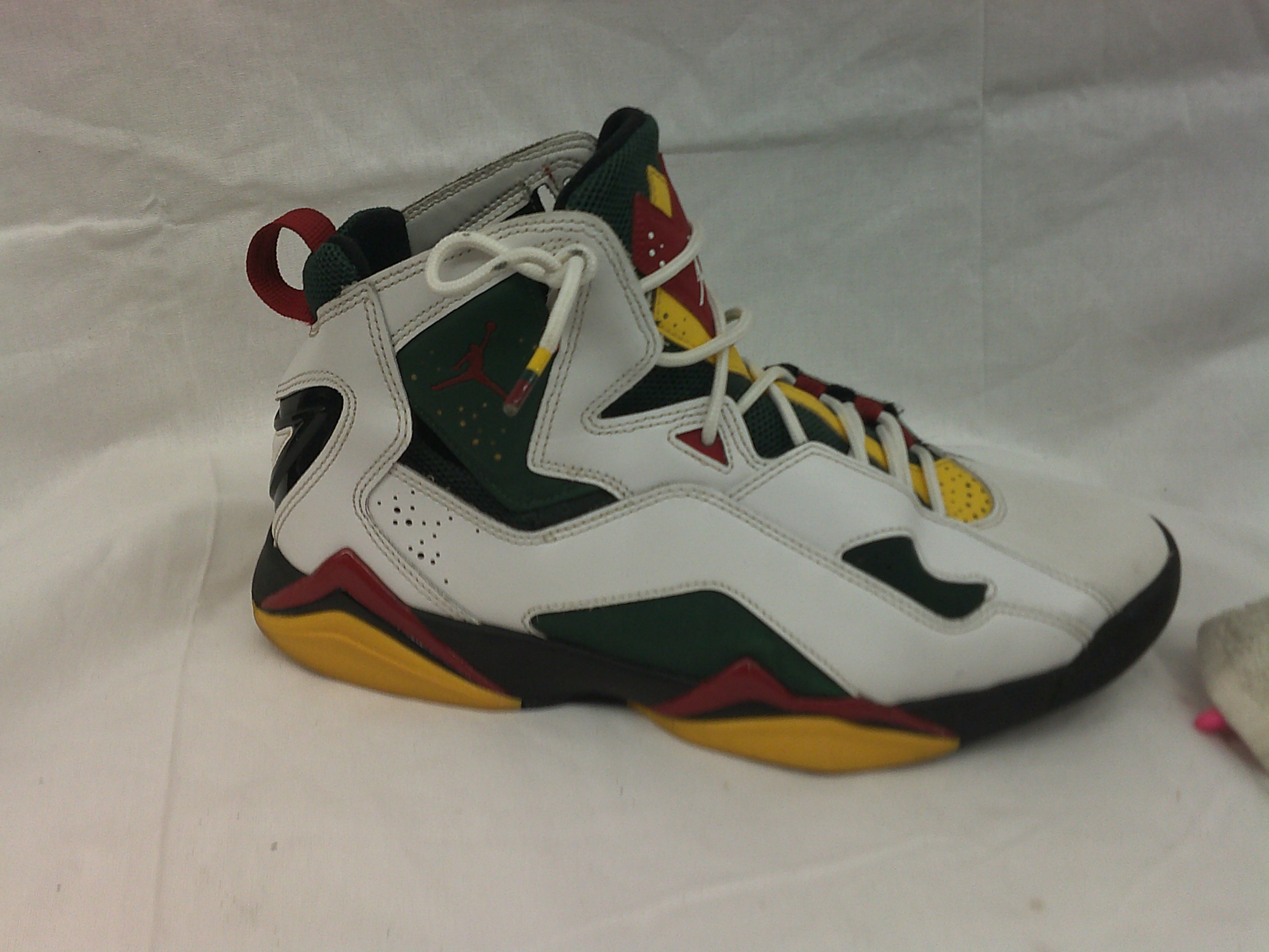 Air Jordan True Flight "White Fir Amarillo" | Size 9.5