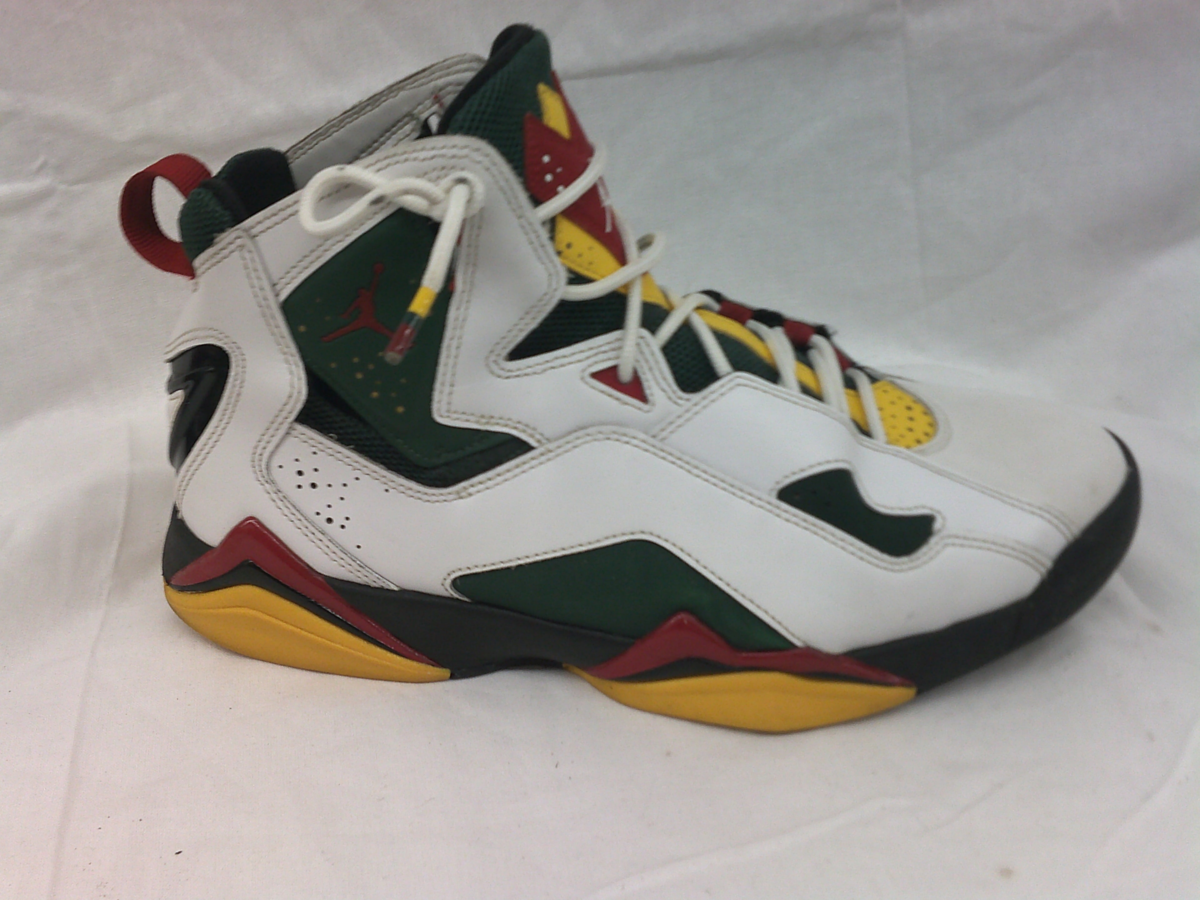 Air Jordan True Flight "White Fir Amarillo" | Size 9.5