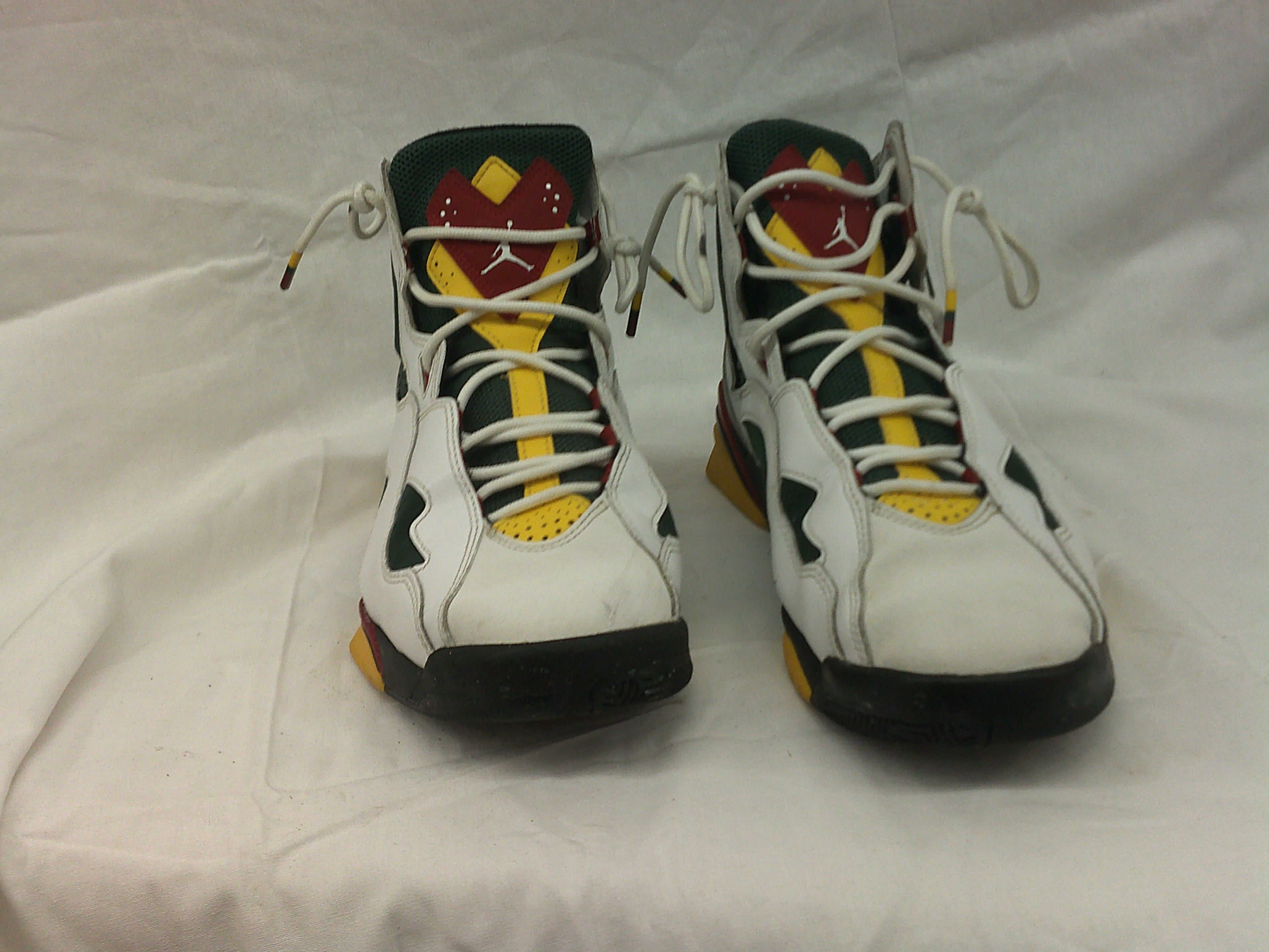 Air Jordan True Flight "White Fir Amarillo" | Size 9.5