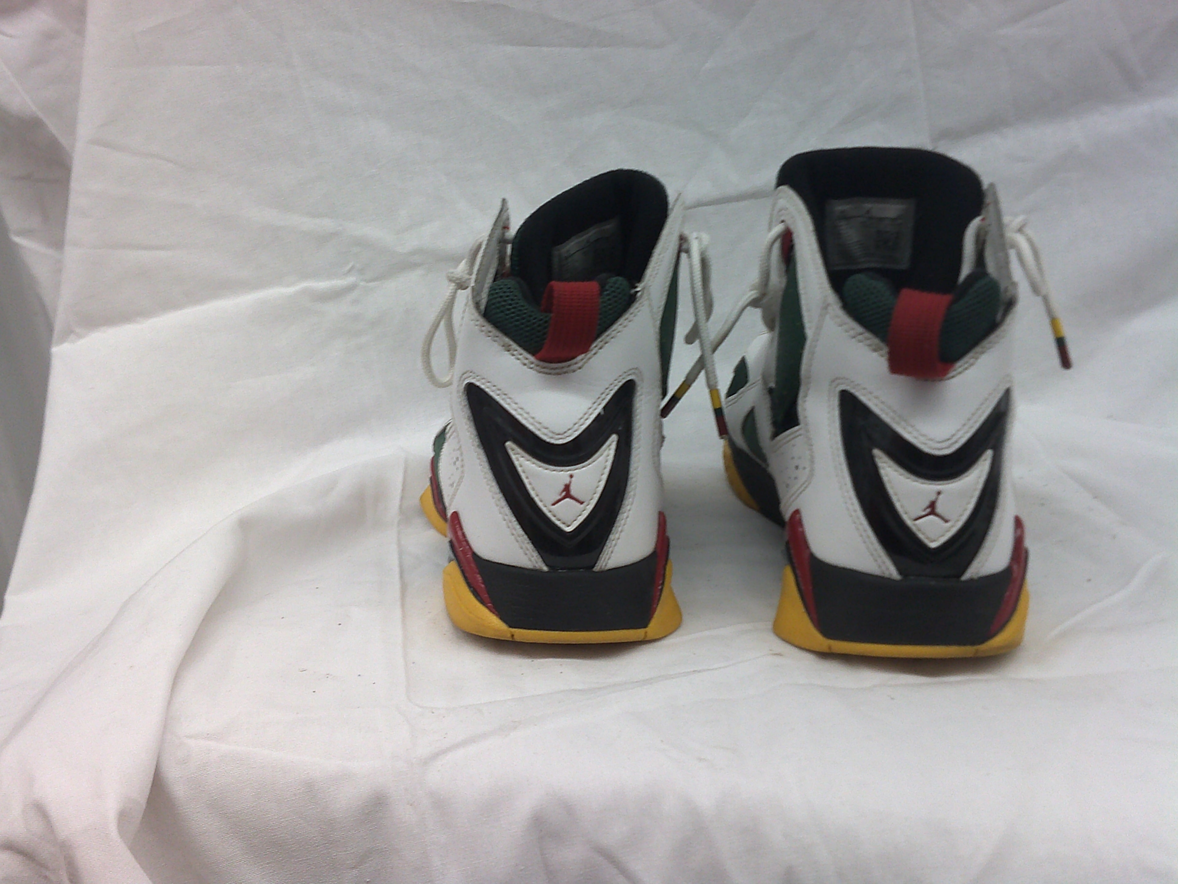 Air Jordan True Flight "White Fir Amarillo" | Size 9.5