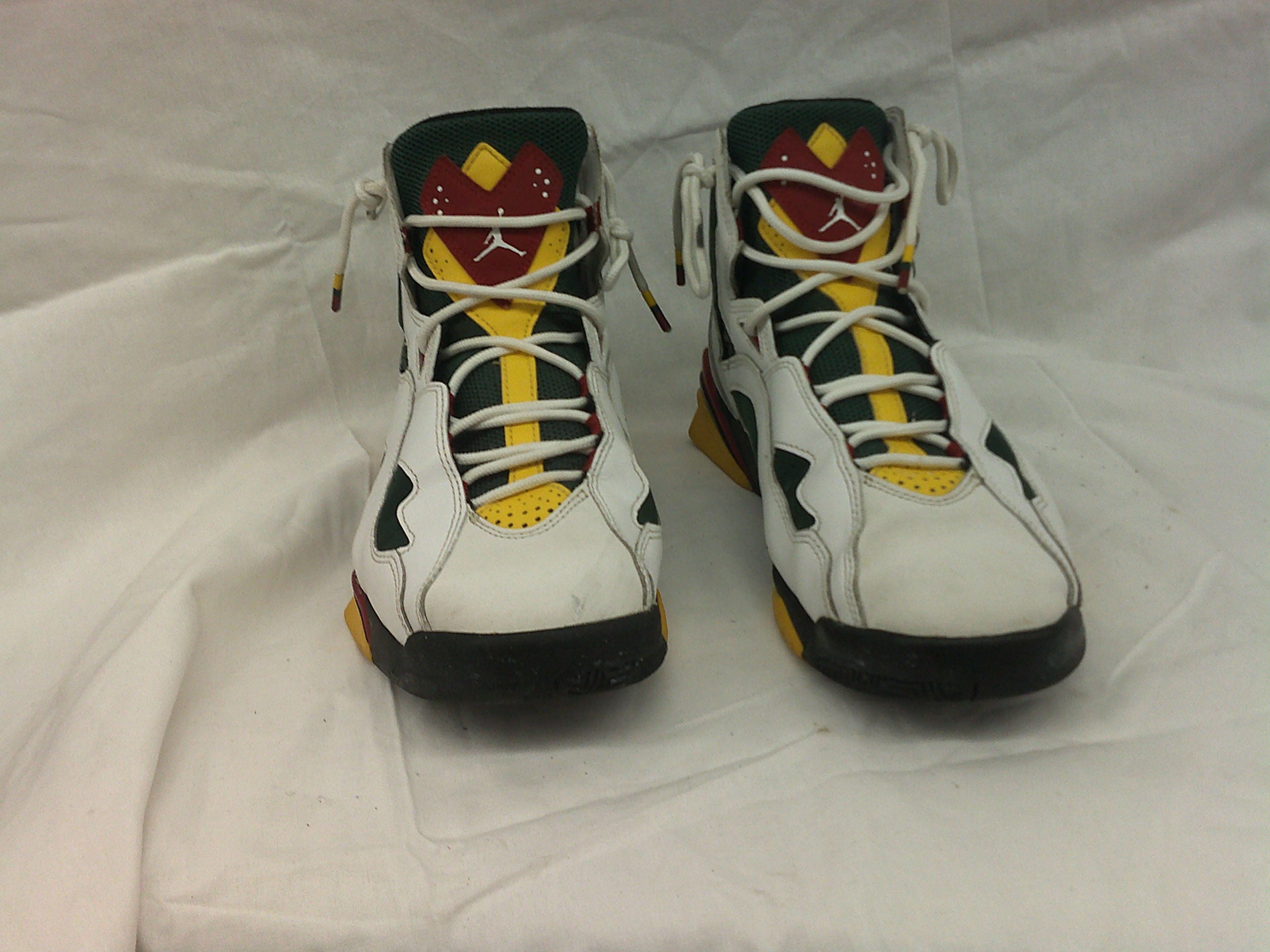 Air Jordan True Flight "White Fir Amarillo" | Size 9.5