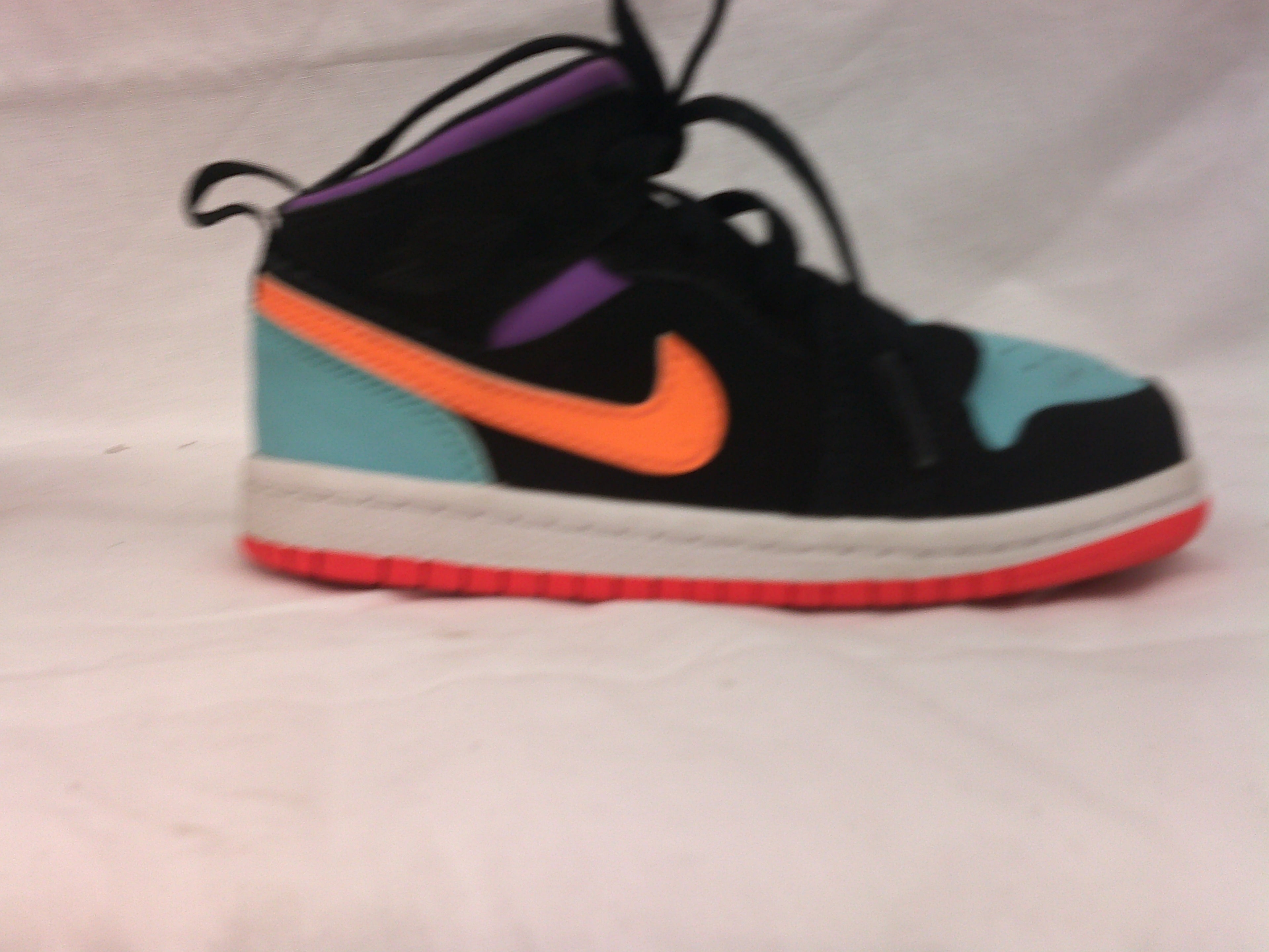 Air Jordan 1 Mid 'Black Multi' (Kids') | Size 9C