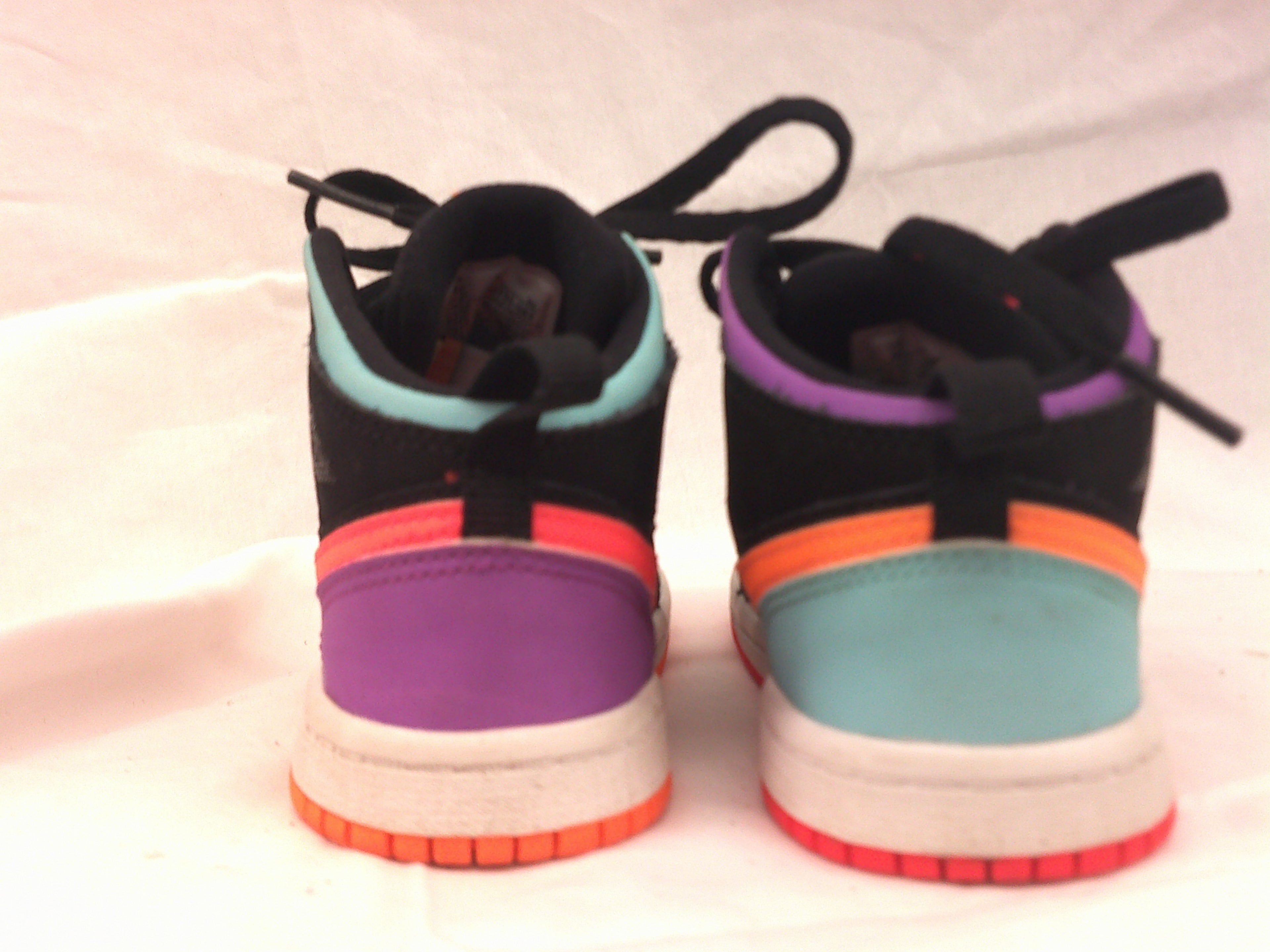 Air Jordan 1 Mid 'Black Multi' (Kids') | Size 9C