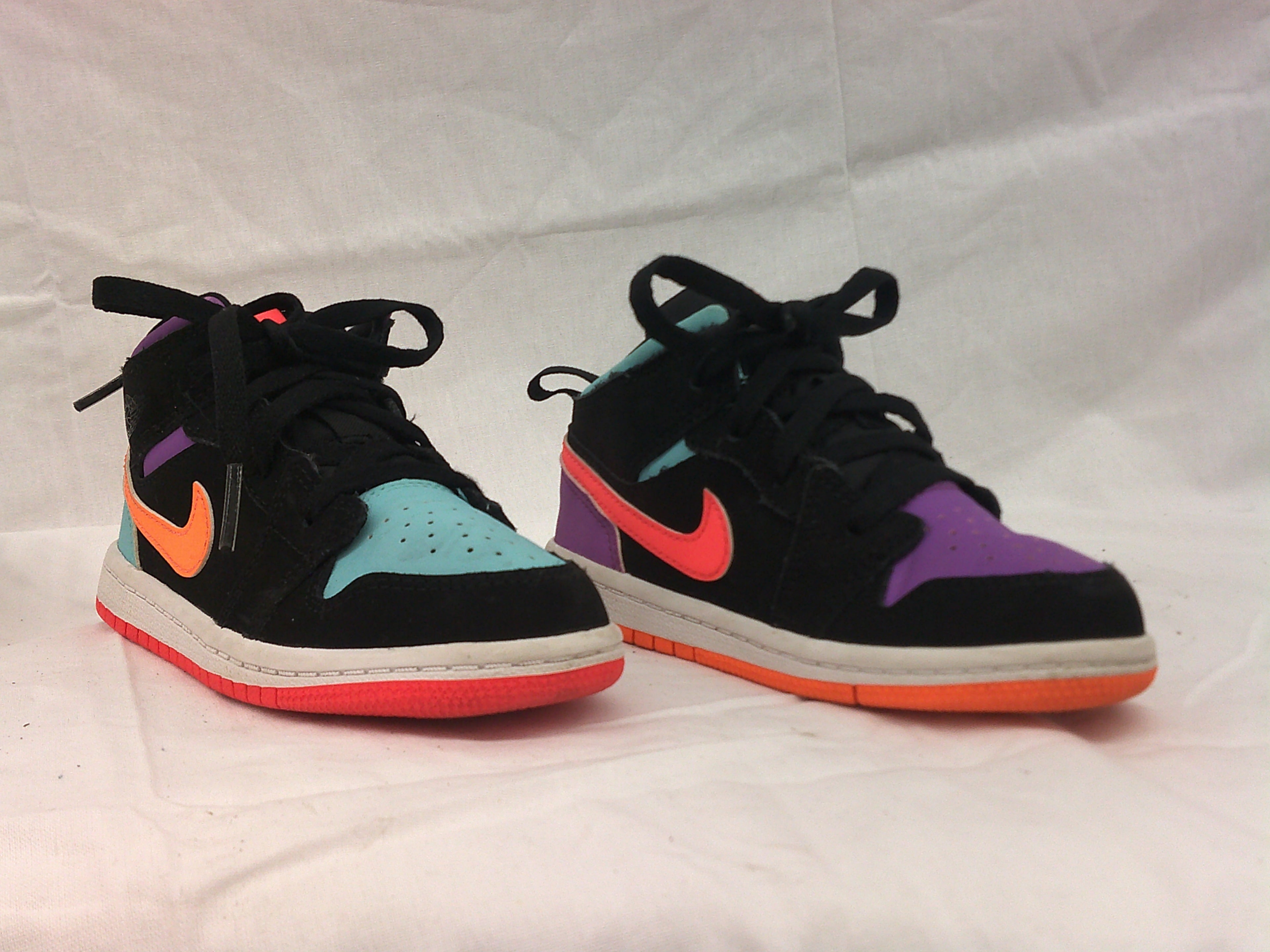Air Jordan 1 Mid 'Black Multi' (Kids') | Size 9C