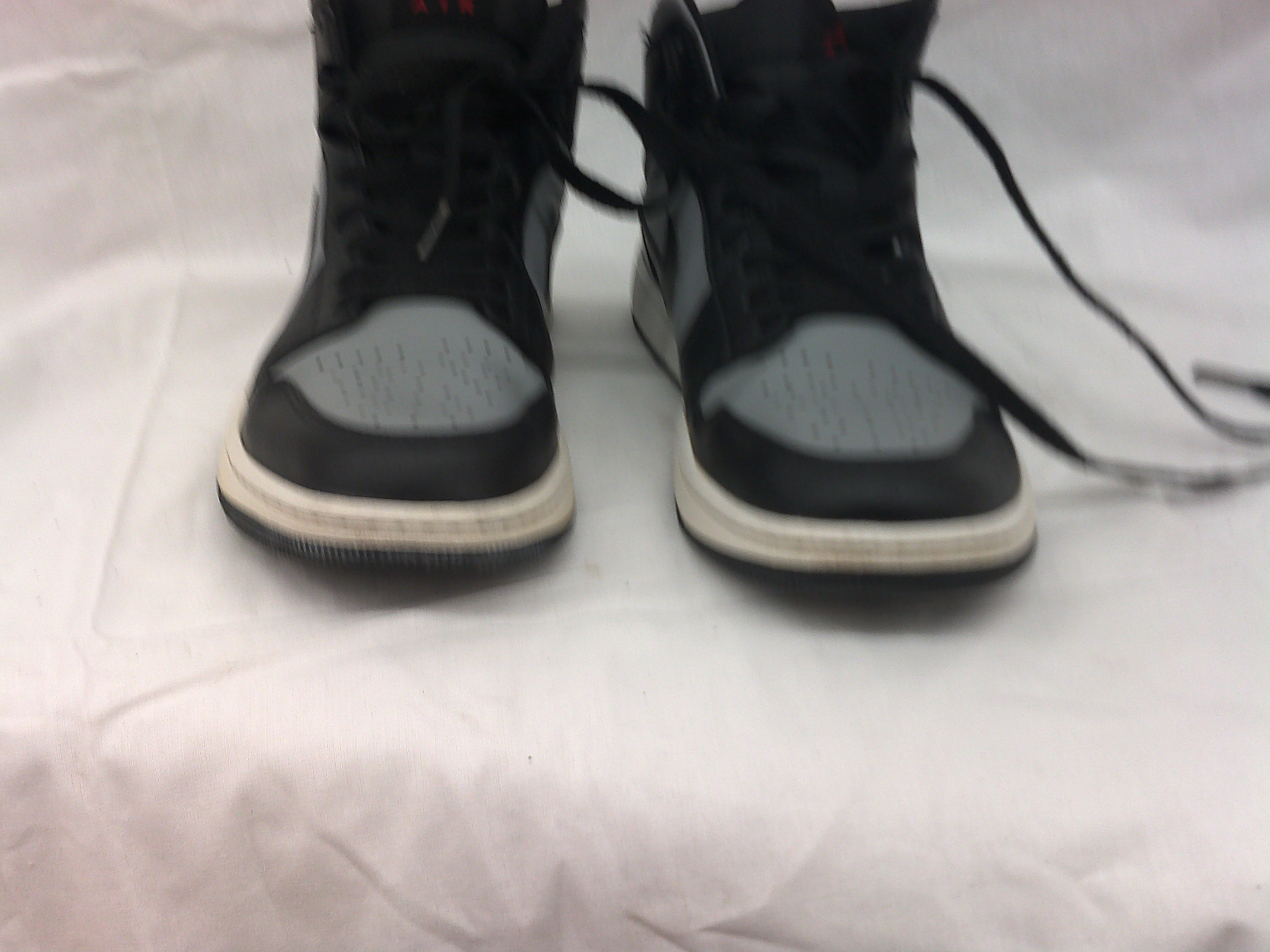 Nike Air Jordan 1 Mid "Shadow Red" | Size 9.5