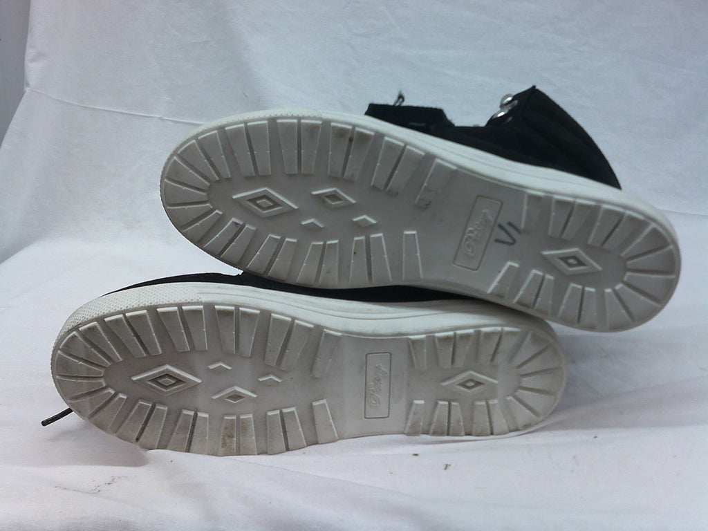 Pastry Riverside Black High-Top Dance Sneaker | Size 8
