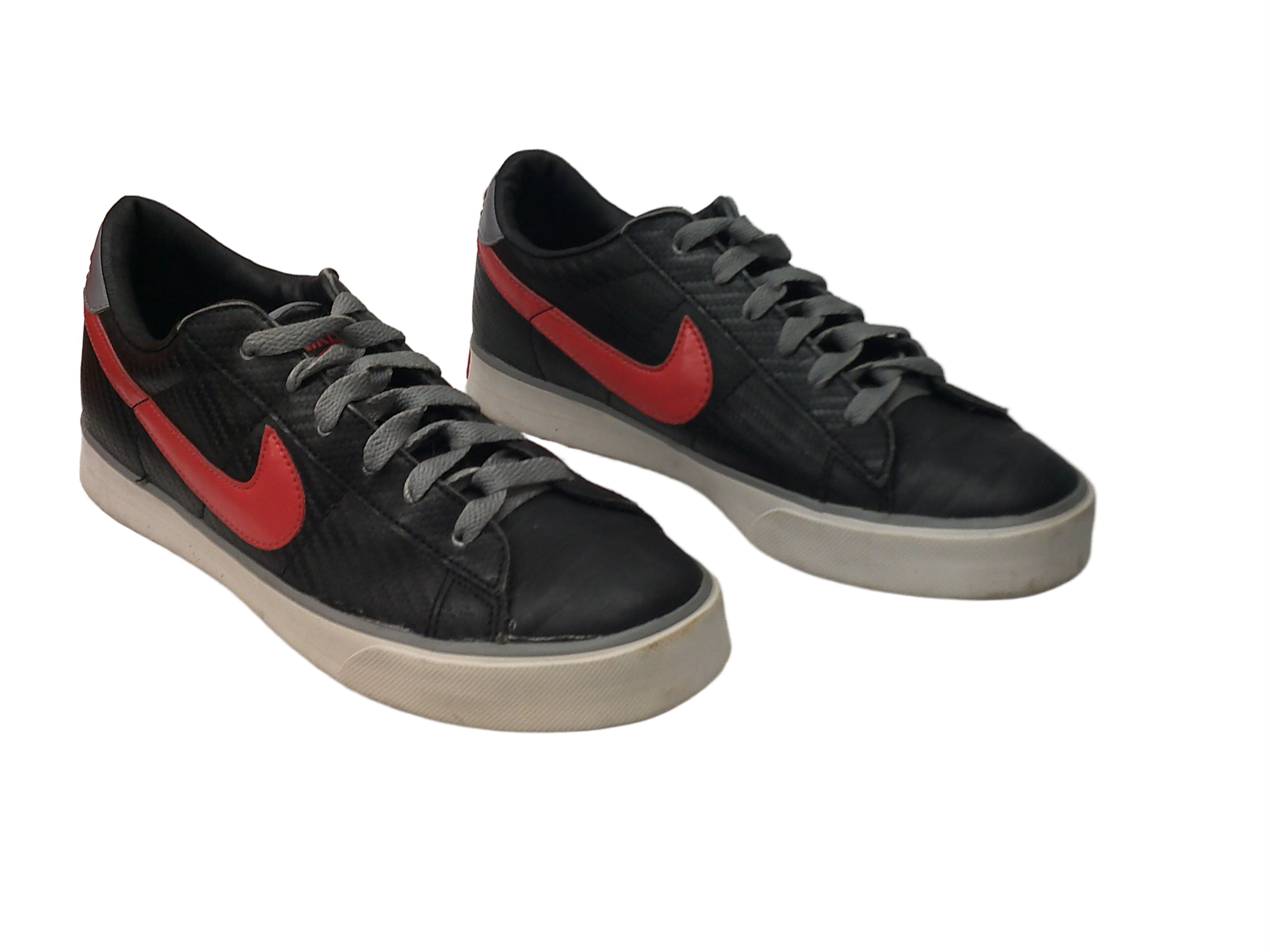 Nike Sweet Classic Leather "Bred" Sneakers | Size 7